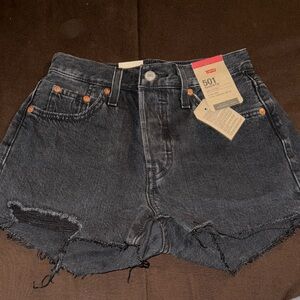 BRAND NEW Levi’s 501 short